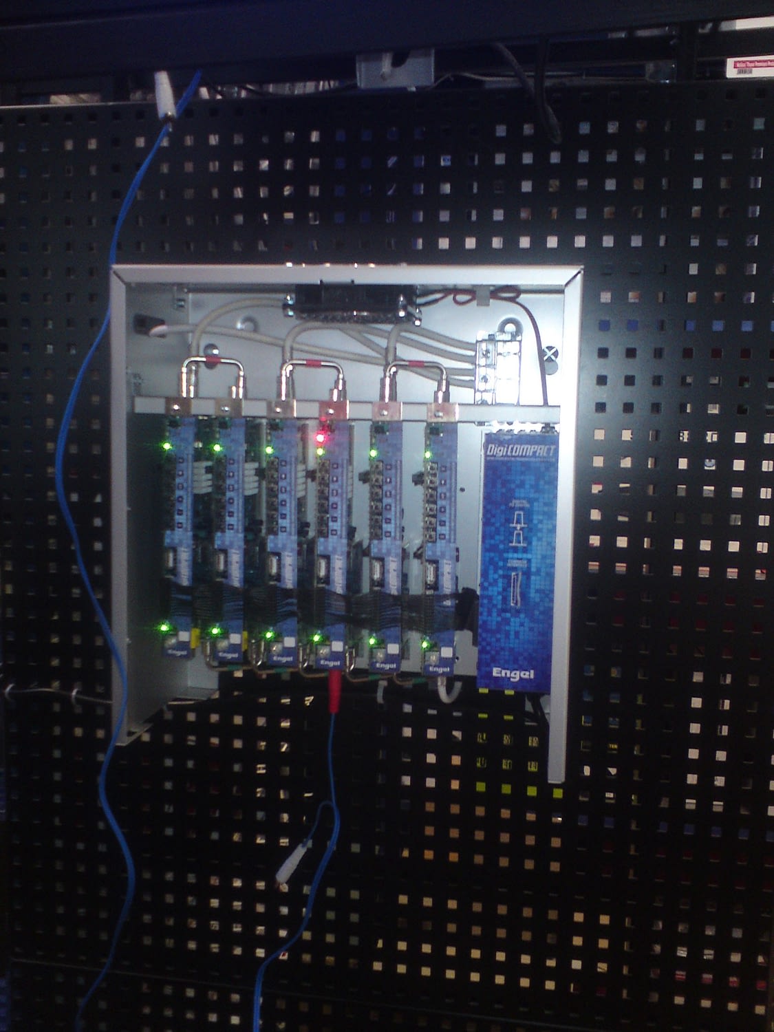 TV-SYSTEMS3-scaled