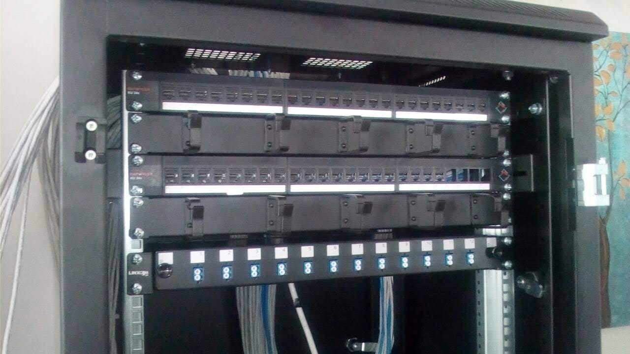 RACK-FIBER-OPTIK1